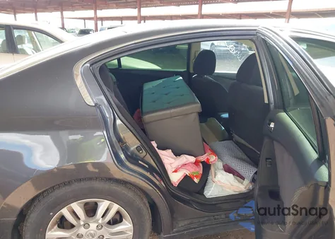 2009 Nissan Altima 2.5 S z USA, uszkodzony, nr VIN 1N4AL21E19N429574